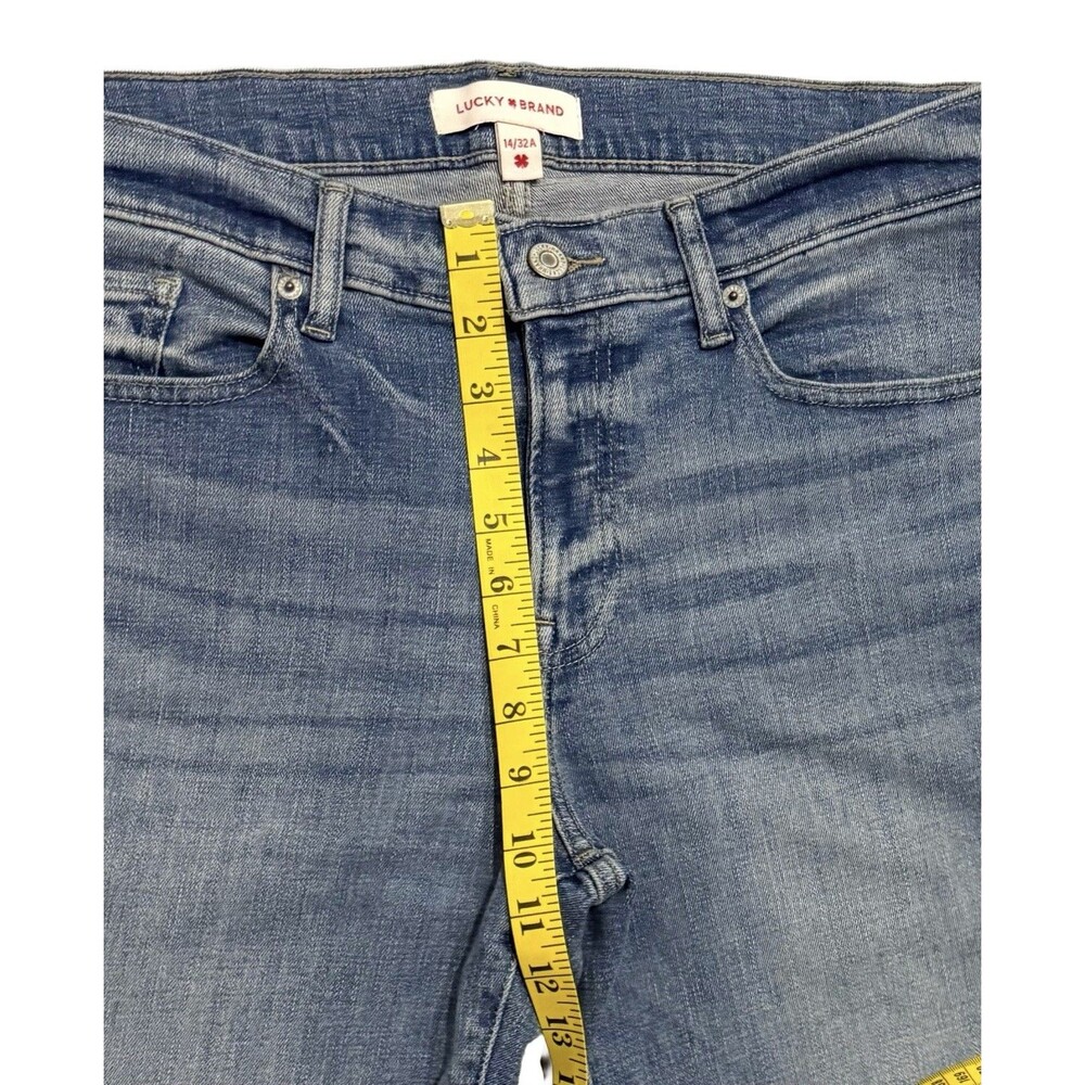 Lucky Brand Women’s Bootcut Jeans Mid Rise 14 / 32A Medium Wash Stretch 5 Pocket - Picture 7 of 9
